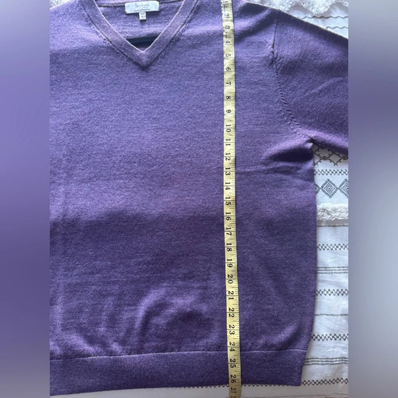 Turnbury Men’s 100% Wool Plum V-Neck Men’s Large  Sweater - Picture 3 of 5